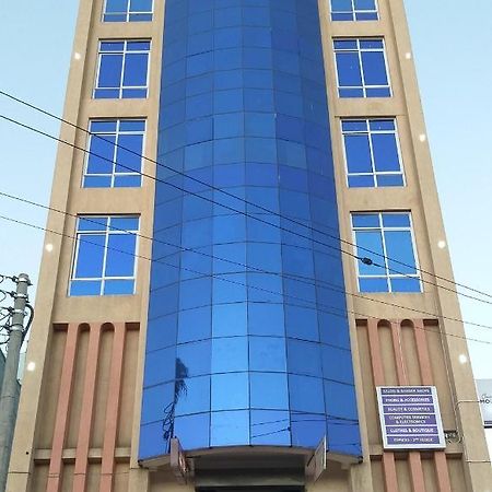 Claire De Lune Moonlight Hotel Nakuru Exteriör bild