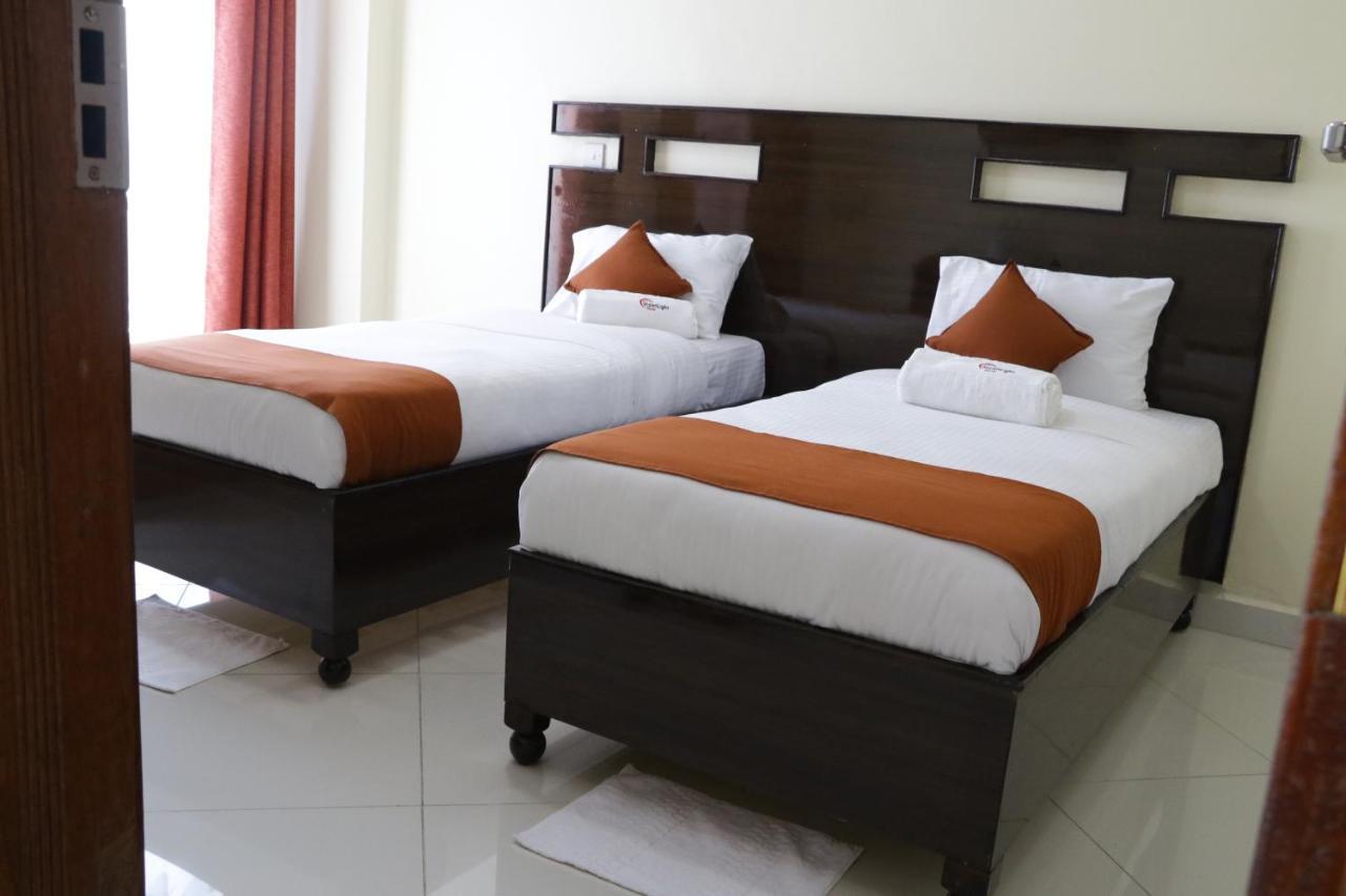 Claire De Lune Moonlight Hotel Nakuru Exteriör bild