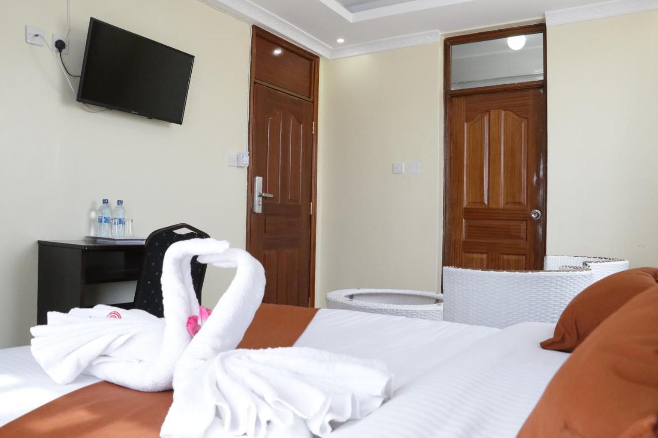 Claire De Lune Moonlight Hotel Nakuru Exteriör bild