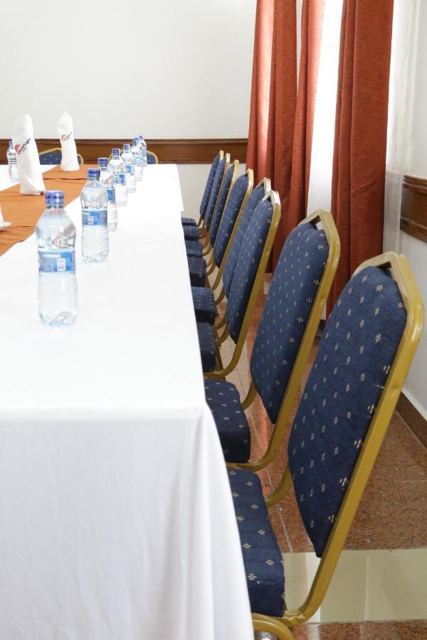 Claire De Lune Moonlight Hotel Nakuru Exteriör bild