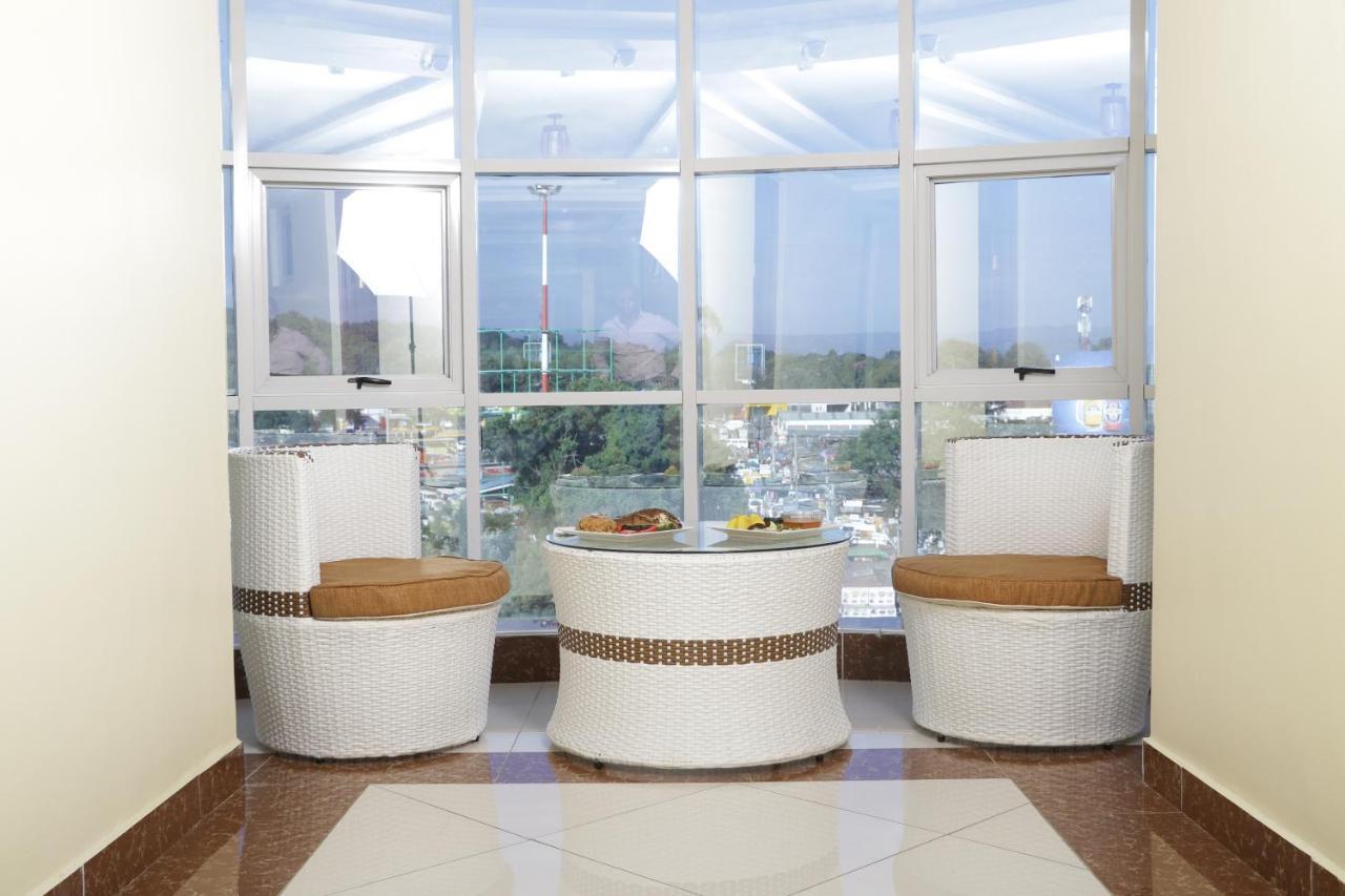 Claire De Lune Moonlight Hotel Nakuru Exteriör bild
