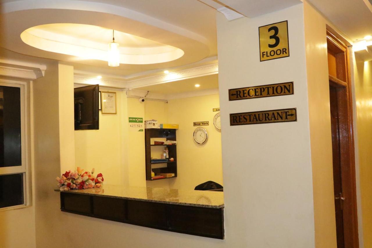 Claire De Lune Moonlight Hotel Nakuru Exteriör bild